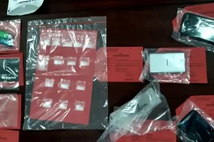 15 Paket Sabu-sabu Bernilai Jutaan Rupiah Diamankan Polisi dari 2 Pengedar di Minahasa Selatan