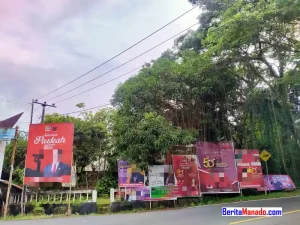 Miris, Patung Pahlawan Nasional Tuanku Imam Bonjol ‘Dikepung’ Baliho