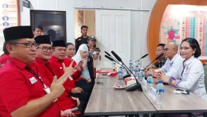 PDI Perjuangan Jadi yang Pertama Daftarkan 30 Bacaleg ke KPU Minut