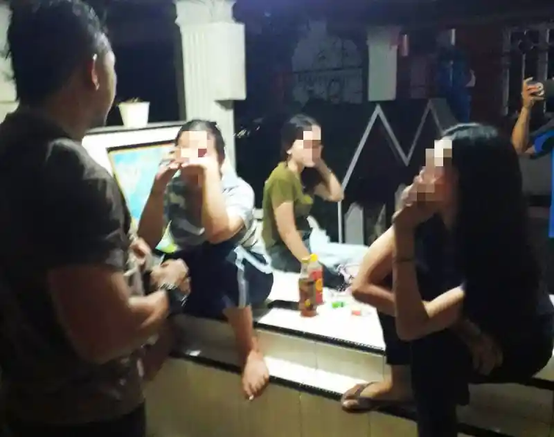 3 Perempuan Manado yang Kedapatan Miras di Kuburan Diberikan Pembinaan Oleh Polisi, Ada yang Mengaku Pegawai KPU