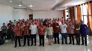 Bupati Franky Wongkar Tutup Bimtek Penyusunan Register Resiko Pemkab Minsel
