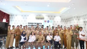 Bupati Franky Wongkar Terima Pemaparan Siswa PKL Politeknik Transportasi Darat Indonesia-STTD