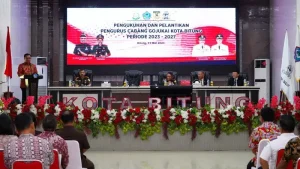 Maurits Mantiri Bicara Perekonomian di Pelantikan Panitia Kejati Cup Go Jukai