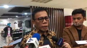 Tanggapi Pernyataan SBY, Masinton Pasaribu: Kalau Nggak Bisa Terbang Jangan Salahkan Udara Dong