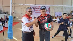 Atlet Terbaik se-Sulut Unjuk Gigi di Kejuaraan Bola Voli Kapolda Sulut Cup 2023