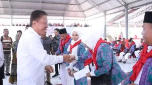 Bupati Franky Wongkar Lepas 23 Jamaah Haji Asal Minahasa Selatan