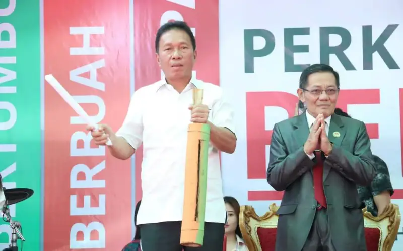 Bupati Franky Wongkar Buka Perkemahan Remaja KGPM di Desa Wakan Minsel