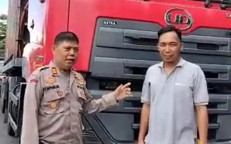 Truk Tonase Besar Dilarang Lewat Minsel Hari Minggu Besok