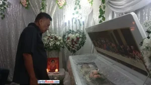Hadir di Ibadah Penghiburan, Olly Dondokambey dan Steven Kandouw Beri Penguatan untuk Wenny Lumentut dan Keluarga