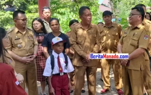 Bupati Franky Wongkar Antar Brahim Kembali Sekolah