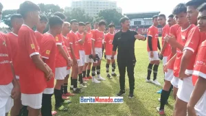 Coach Indra Sjafri Pantau Langsung Seleksi Akhir Persiapan Timnas U-17 di Stadion Klabat Manado
