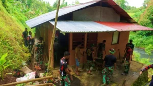 Satgas TMMD 117 Kodim 1309/Manado Renovasi 2 Rumah Warga agar Layak Huni