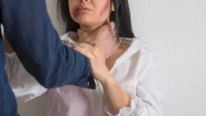 Pemuda Girian Aniaya Pacarnya Gegara Miras