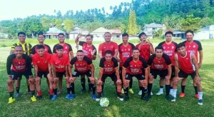 Sepak Bola Bersama Warga Cara Polisi di Manado Perkuat Sinergi dengan Masyarakat