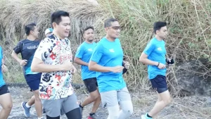 Lari Pagi Bersama Bupati Joune Ganda, Menparekraf Sandiaga Uno Kembali Pantau Perkembangan KEK Likupang