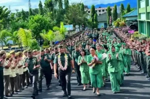 Gemuruh Tepuk Tangan Ratusan Prajurit Sambut Kedatangan Mayjen TNI Legowo Jatmiko di Kodam XIII Merdeka