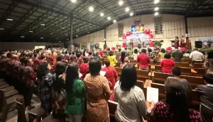 HUT ke-15 Kelurahan Kolongan Satu Tomohon, Wenny Lumentut Beri Pesan Menyejukkan