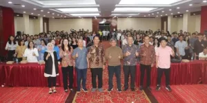 Dewan Pers Promosikan Praktik Jurnalistik Profesional dan Beretika kepada Mahasiswa Unsrat
