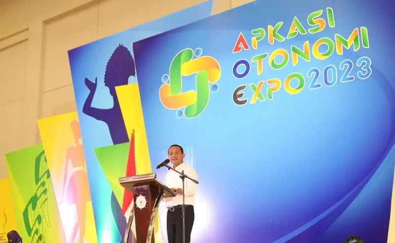 Dorong Terciptanya Kawasan Pertumbuhan Ekonomi Baru, Menteri Investasi Puji APKASI di Penutupan AOE 2023