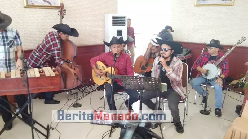 Grup Band Tiffar Bluegrass Tampil Memukau saat HUT ke-59 Provinsi Sulut