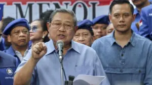 Diantar Sang Ayah, Agus Yudhoyono Temui Koalisi Prabowo di Hambalang