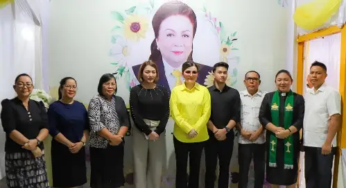 Warga Berbondong-bondong Kenang Setahun Kepergian Jenny Tumbuan, Christiany Eugenia Paruntu Sampaikan Terima Kasih