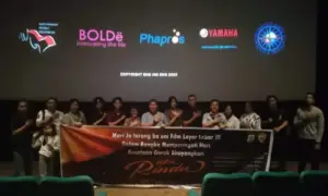 Keluarga Besar Polres Minsel Nonton Bareng Film Aku Rindu