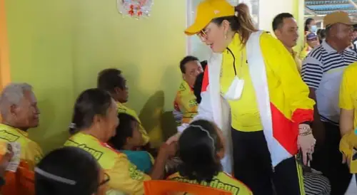 Christiany Eugenia Paruntu, Bekerja Konsisten, Menangkan Hati Rakyat