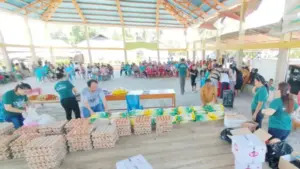 Ratusan Warga Likbar Terbantu dengan Program Gerakan Pangan Murah Pemkab Minut