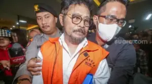 Tangan Diborgol, SYL Ogah Komentari Bantahan Firli Bahuri soal Pertemuan Mereka