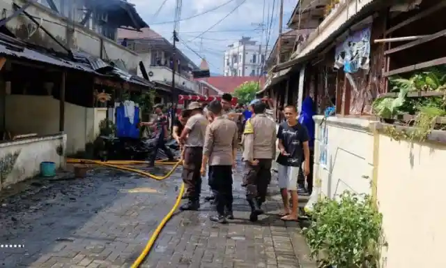 Api Lalap 4 Rumah Dinas di Asrama Polisi Sario Manado