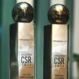 Program Pemberdayaan Perempuan dan Electrifying Agriculture PLN Raih Penghargaan CSR Award 2023