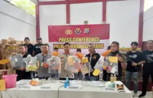 Aksi Tipu-tipu Penjual Makanan Ringan Kadaluarsa di Minut Dibongkar Polisi