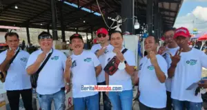 Relawan Progresif Sulut Sasar Pasar di Manado, Borong Dagangan Warga dan Sosialisasi Program Ganjar-Mahfud