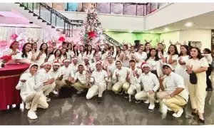 Sambut Kemeriahan Desember, Novotel Manado Gelar Lighting Up Ceremony