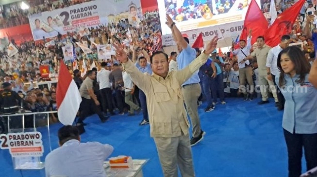 Prabowo Subianto Ajak Masyarakat Pilih Presiden Nomor 2 di Tengah