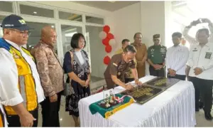 Gedung PTSP dan Rusun Kejati Gorontalo Diresmikan, Machmud Turuis Beri Apresiasi