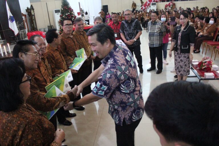 Steven Kandouw Semangati Pensiunan dan Berikan Perlindungan BPJS Tenaga Kerja