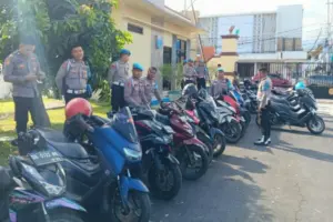 Gunakan Knalpot Bising Puluhan Motor Anggota Polisi di Polda Sulut Terjaring Razia Propam