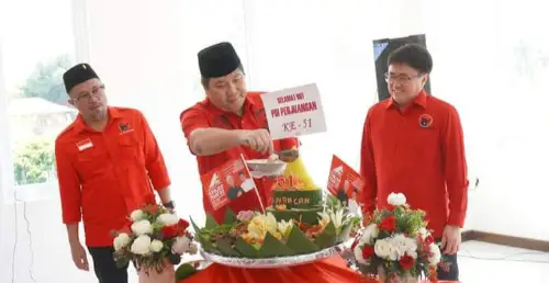 Steven Kandouw dan Jajaran Hadiri Perayaan HUT ke-51 PDI Perjuangan