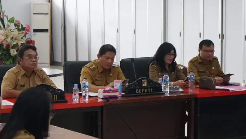 Jemmy Kumendong Pimpin Jajaran Pemkab Minahasa Ikuti Rakor PID 2024
