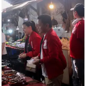 Temui Warga di Pasar Girian, Jovianus Kaunang dan Hillary Tuwo Sepakat Kawal Aspirasi Rakyat