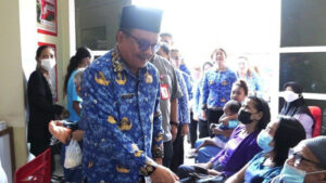 Pastikan Bansos Tak Dipolitisir, Maurits Mantiri Minta Data Penerima Dimatangkan