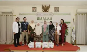 Pegadaian Syariah Edukasi Ibu tentang Stunting dan Bagikan Paket Sembako