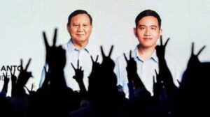 Ganjar dan Anies Harus Dengar, Guru Politik Ini Bongkar Kenapa Prabowo-Gibran Bisa Menang