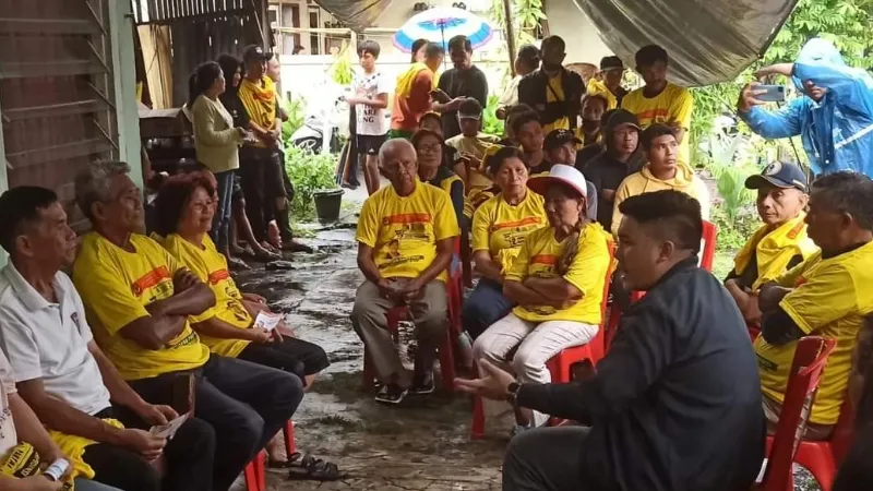 Temui Warga dari Rumah ke Rumah, Andhika Baramuli Pastikan Uang Rakyat Kembali ke Rakyat