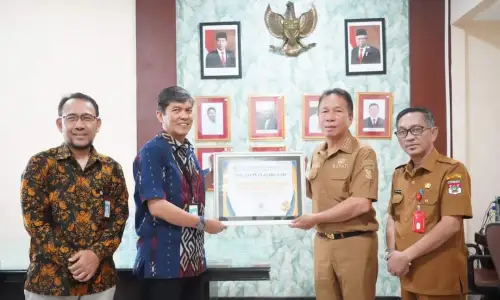 Wow! Bupati Franky Donny Wongkar Terima 2 Penghargaan Ini dari KPPN