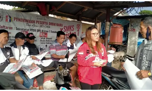 Martini Syeanie Lumintang Hadir di Sonder, Temui Warga di Tempat Umum