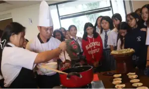 Aryaduta Manado Hadirkan Live Cooking dan Bagikan Ilmu Perhotelan untuk para Siswa SLH