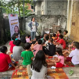 Elfriani Maria Onibala Hadirkan Kursus Bahasa Inggris Gratis bagi Anak